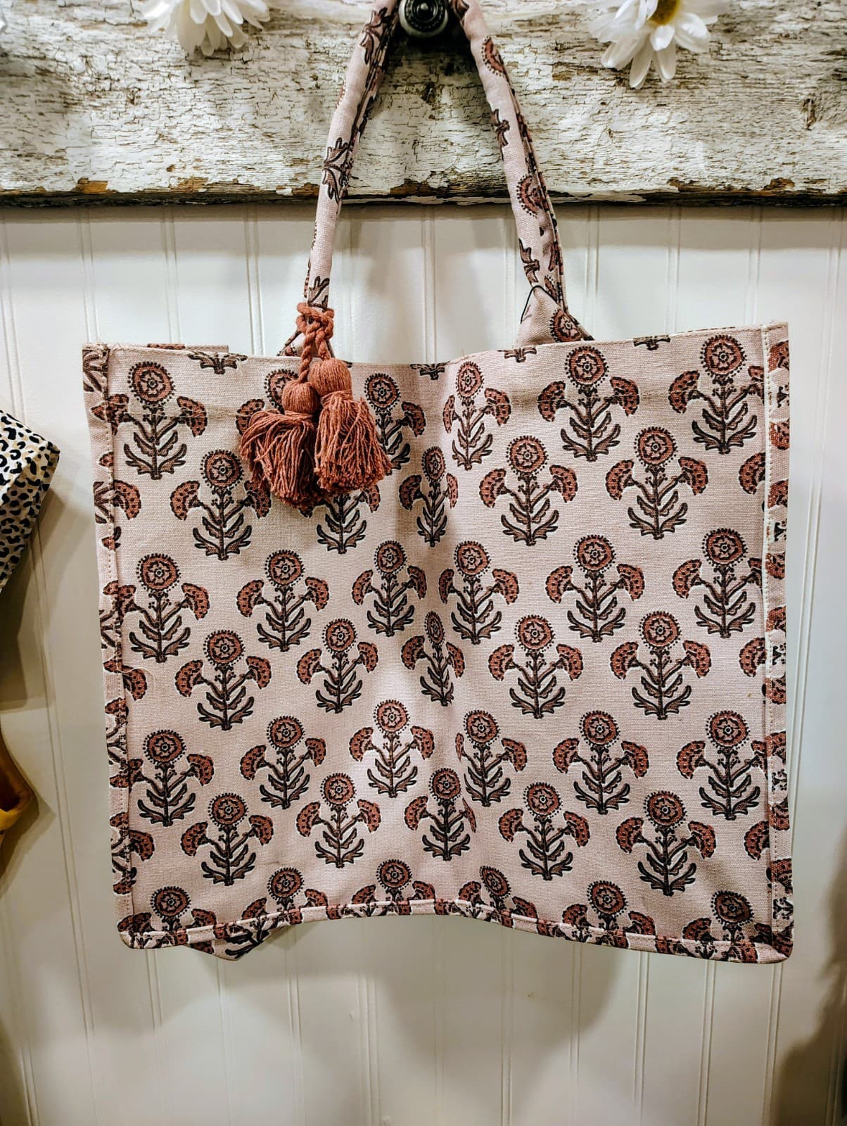 NWT Harper Block Floral Print, Linen Canvas Tote Bag Tassels
