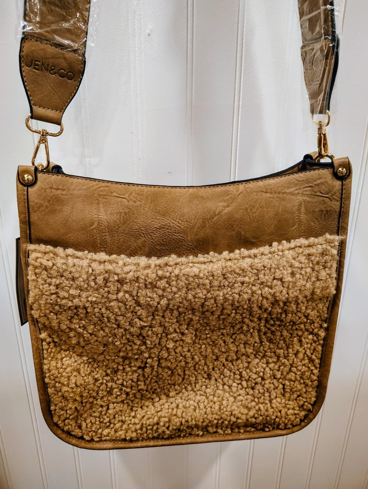 Jen & Co Vegan Leather Shoulder Bag Brown, Pockets, Fleece On Reverse, NWT