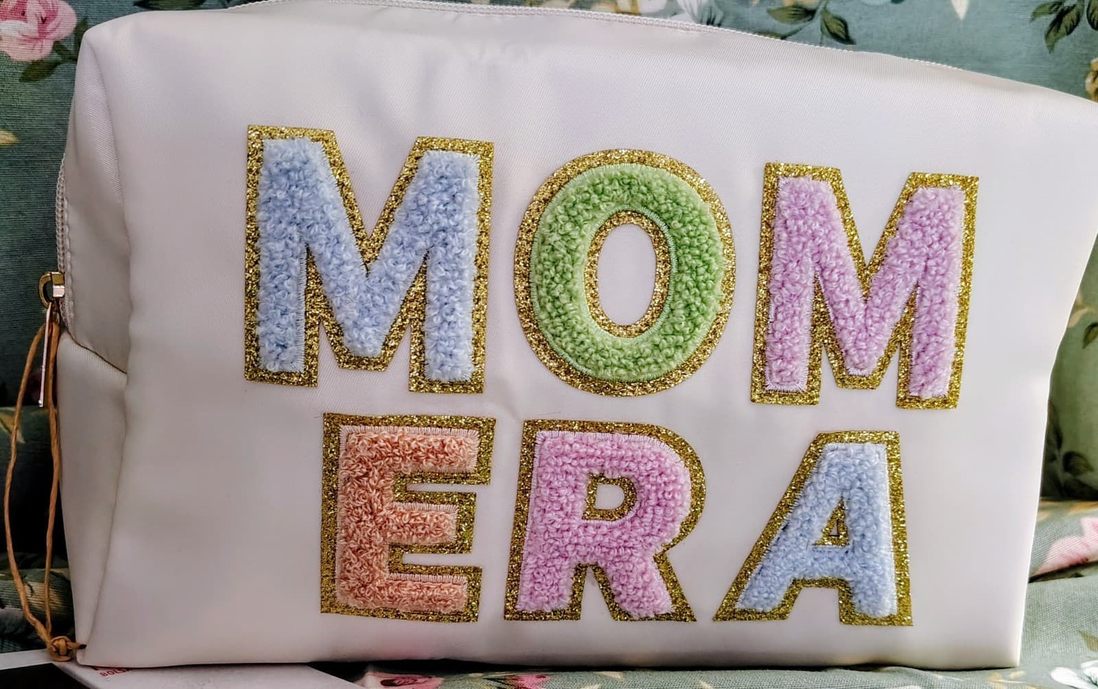 NWT Large Makeup Pouch Mom Era