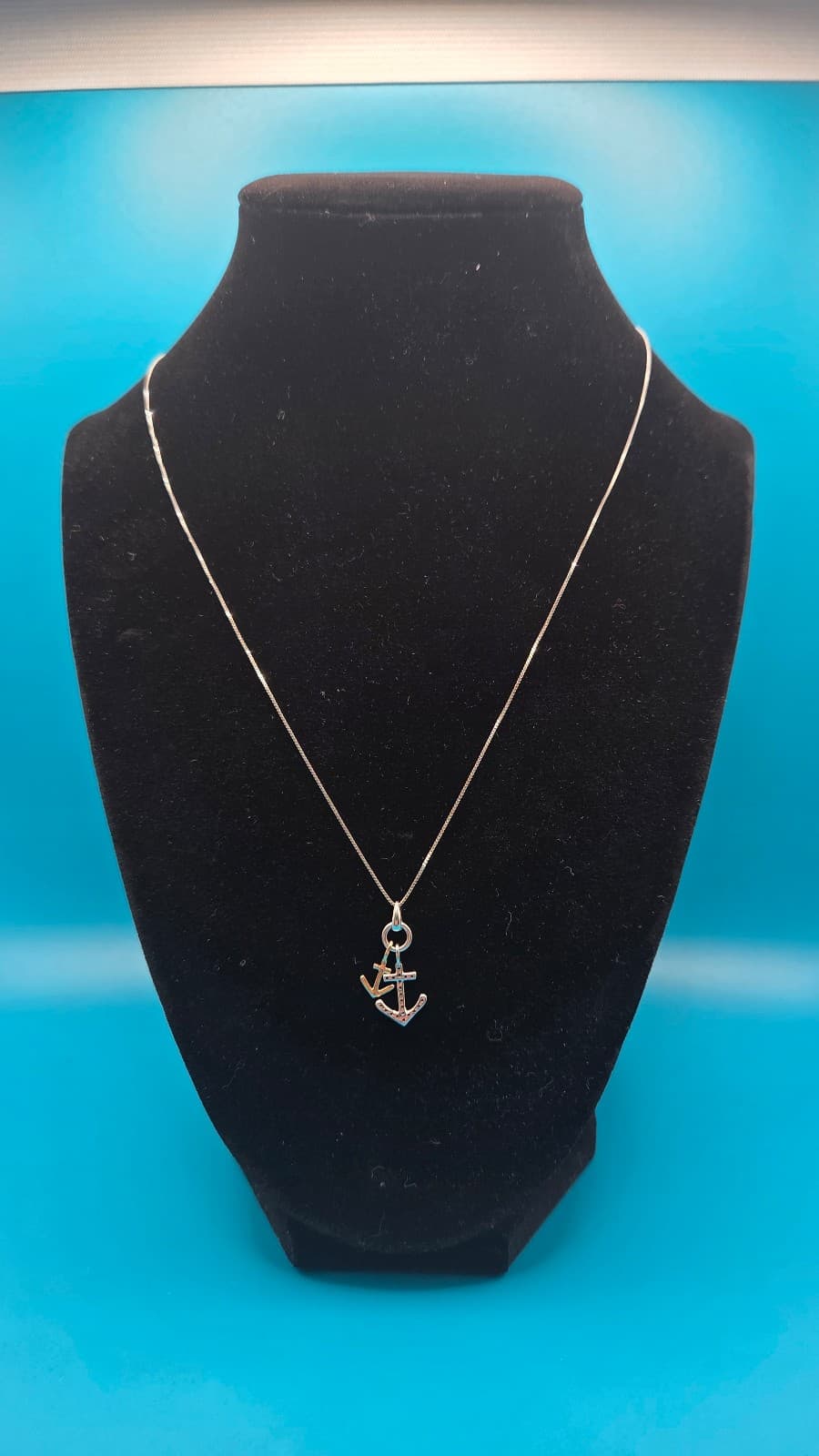 Beautiful Solid Gold Anchor Pendant & Necklace