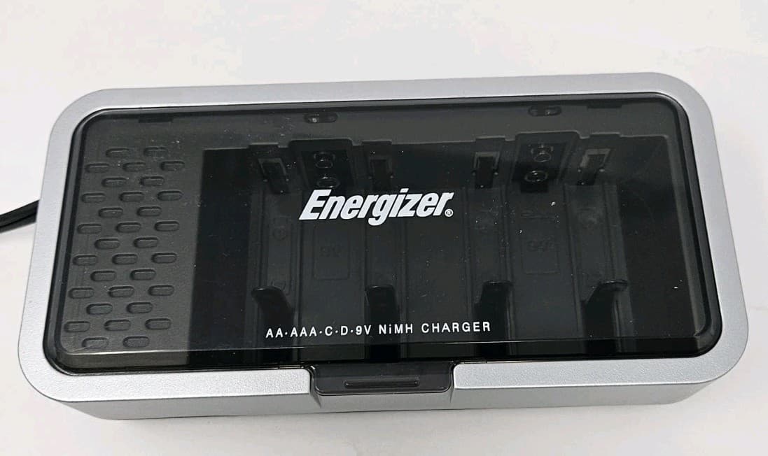 Energizer CHFCV2 Battery Charger AA/AAA/C/D/9V/NiMH Free Ship