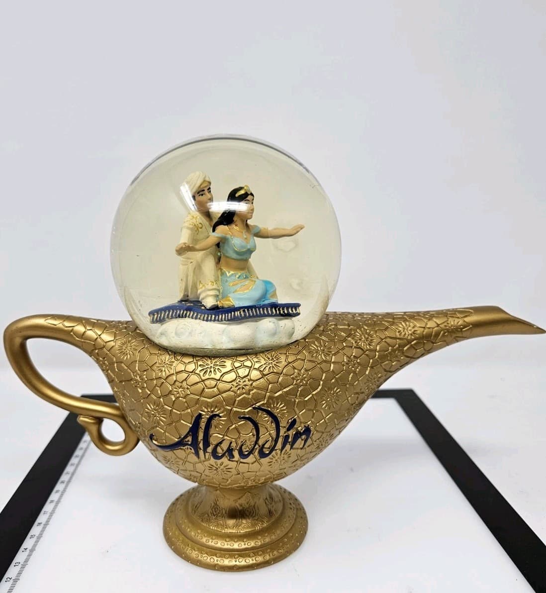 Disney Aladdin Jasmine Snow globe Music Box Figure Toy Magic Lamp