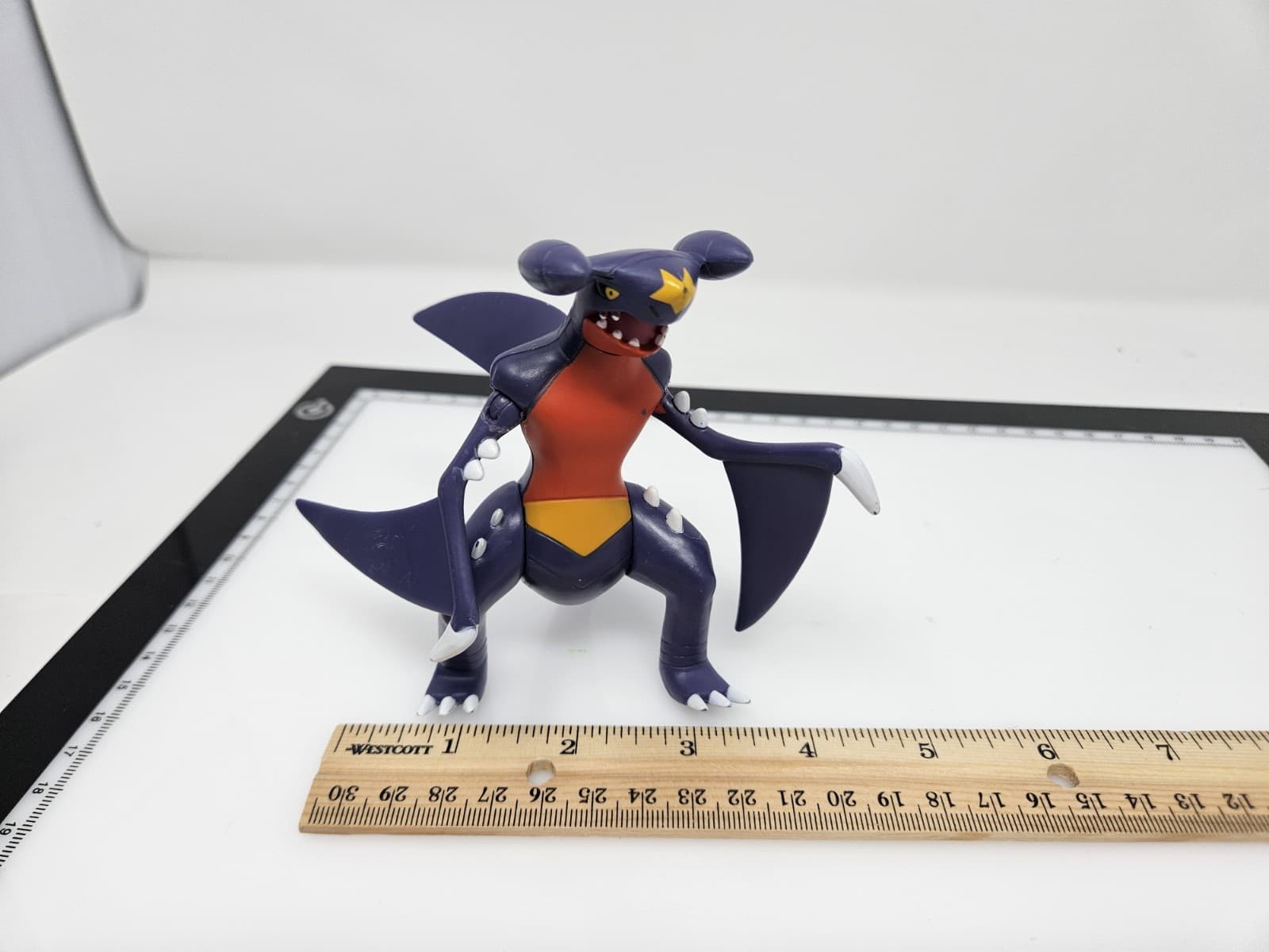 Jazwares GARCHOMP Pokemon Battle Figure WCT Wicked Cool Toys
