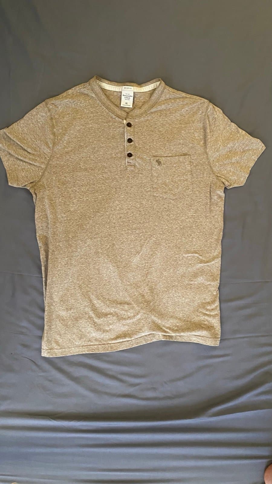 Tan and cream XL Abercrombie & Fitch short sleeve