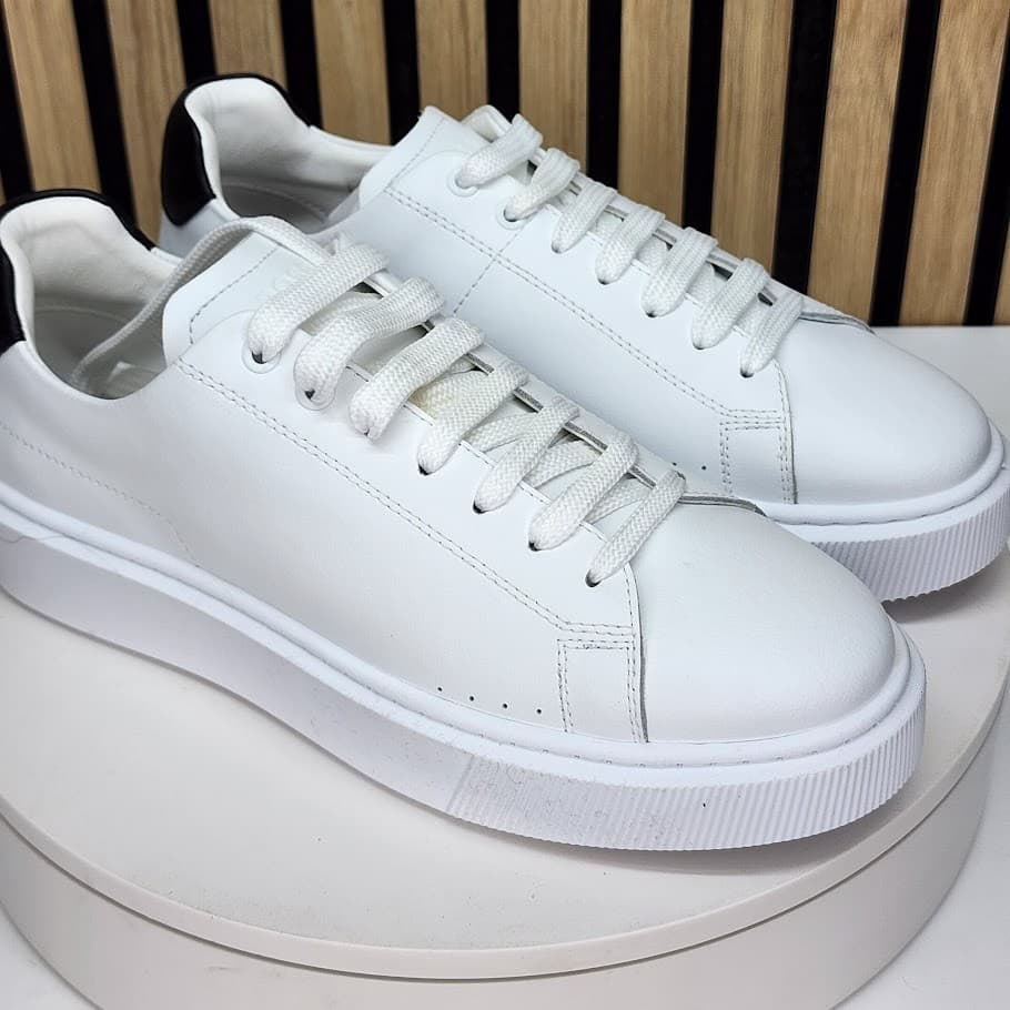 NEW - BOSS Hugo Boss Colyn Men’s White Sneakers Tennis Style Shoes Size 7