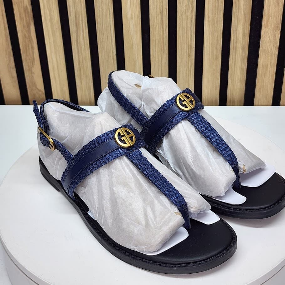 NEW - Giani Bernini Nayelli Women’s Navy Thong Flat Sandals Slingback Size 6.5