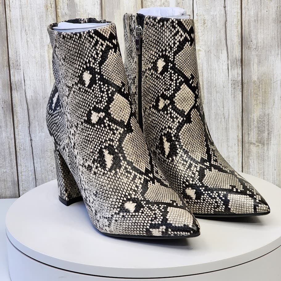 NEW - Marc Fisher Women's Greneda Snake Block Heel Ankle Booties - Size 7 M