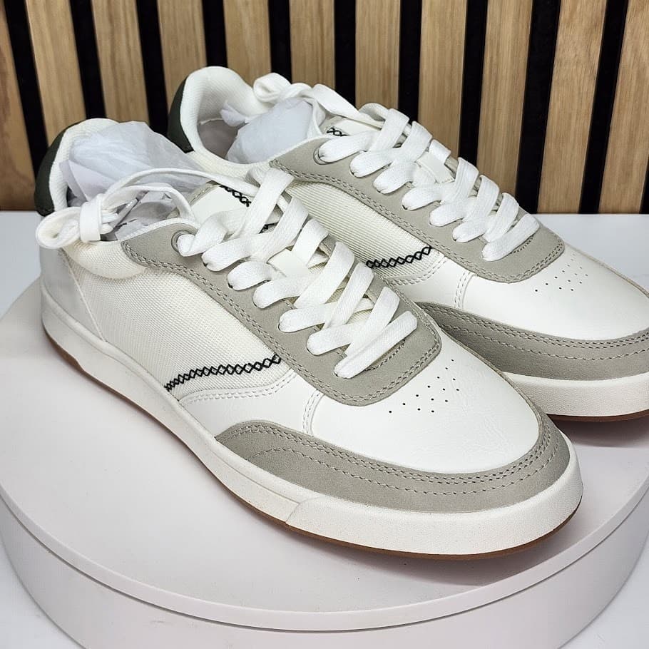 NEW - Club Room Dawson Men’s White Sneakers Casual Lace Up Shoes - Size 9