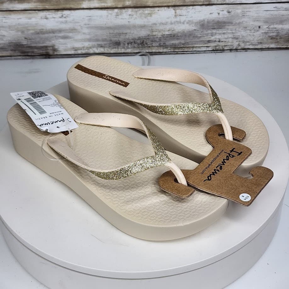 NEW - Ipanema Ipa Glitter Wedge Women’s Flip Flop Sandals Sparkle Size 8