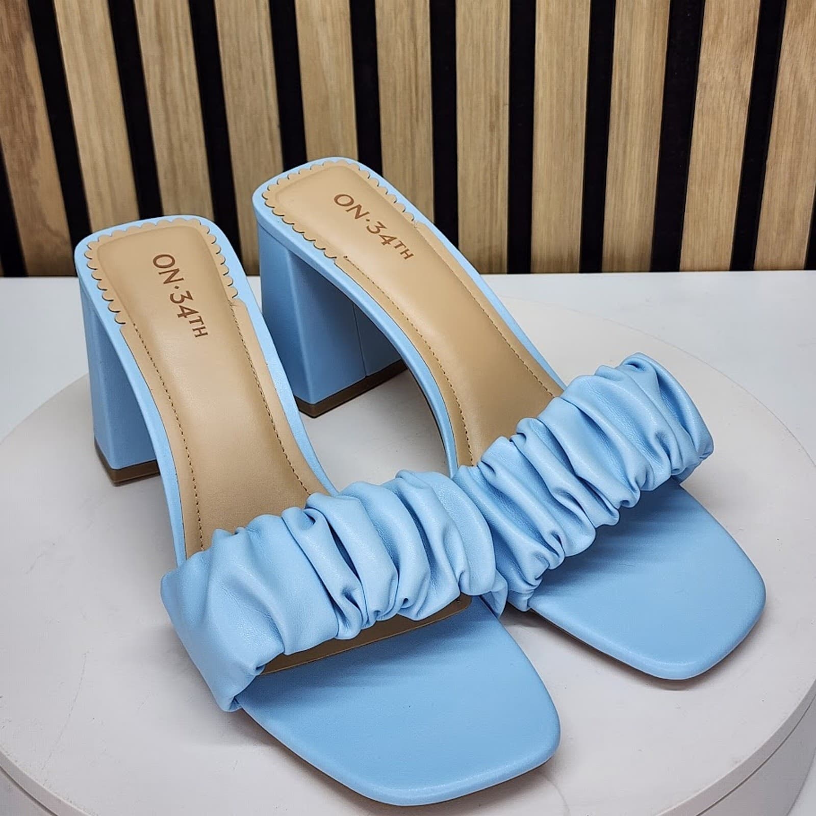 NEW - On 34th Salliee Women’s Dress Sandals Ruffle Block Heels Size 8