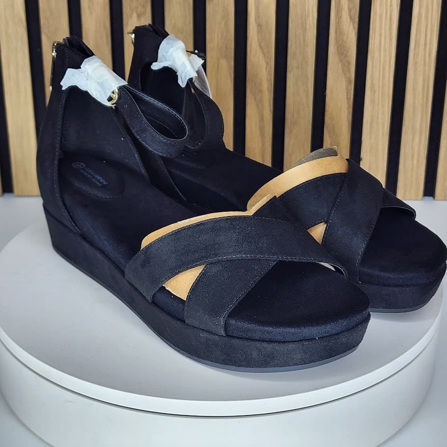 NEW - Giani Bernini Eviee Women’s Wedge Sandals Memory Foam Shoes - Size 9.5