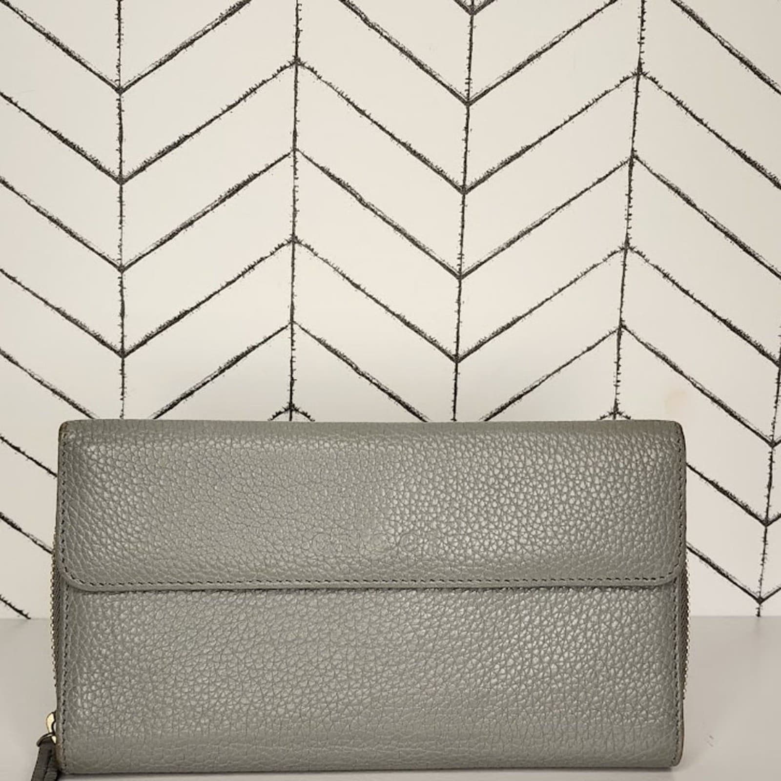 Gucci Leather Long Tri-fold Wallet