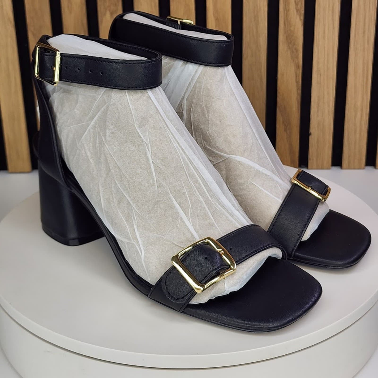 New - Steve Madden Mindi Women’s Black Block Heel Sandals Dress Shoes - Size 9.5