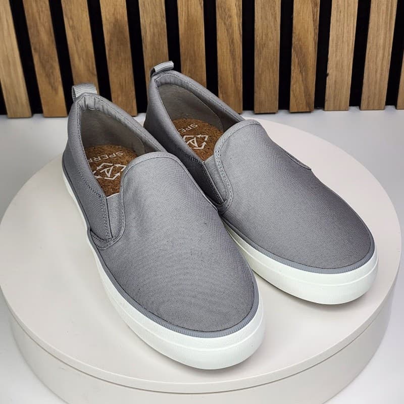 NEW - Sperry Crest Twin Gore Seacycled Women’s Canvas Slip On Sneakers Size 8.5