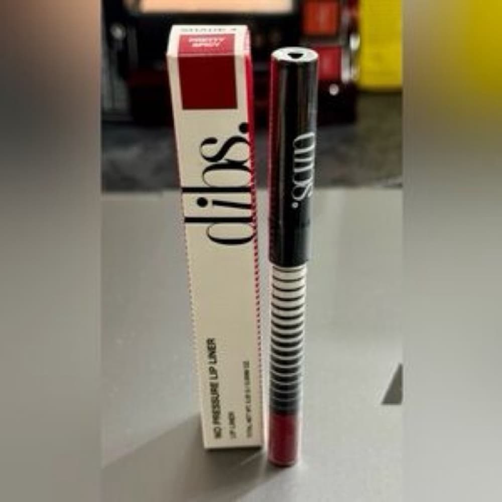 dibs. Lip Liner - Shade 4 - Pretty Spicy 🌶️