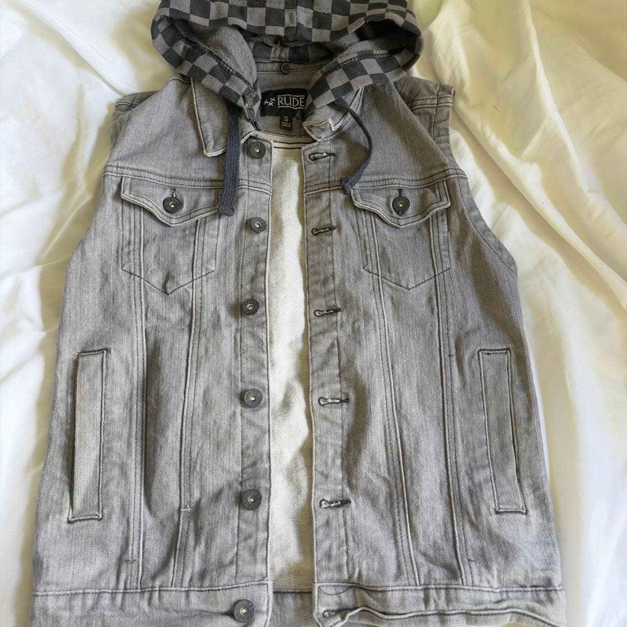 vest