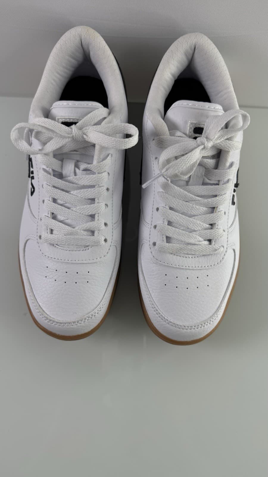 Classic Style Fila Sneakers With The Gum Bottom