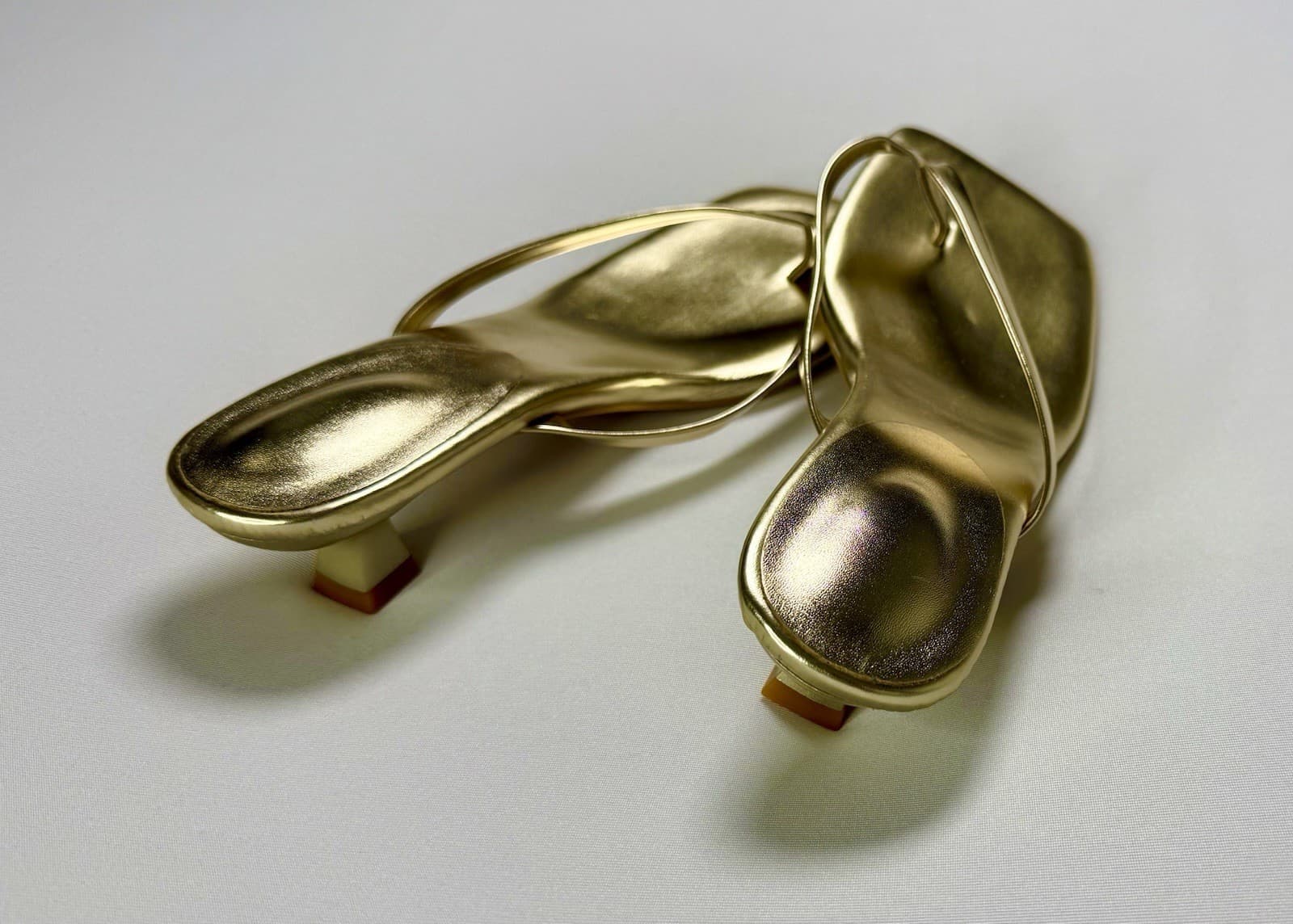Women’s Metallic Gold Strappy Mule Sandals Low Heel Slip On Dress Shoes Size 8