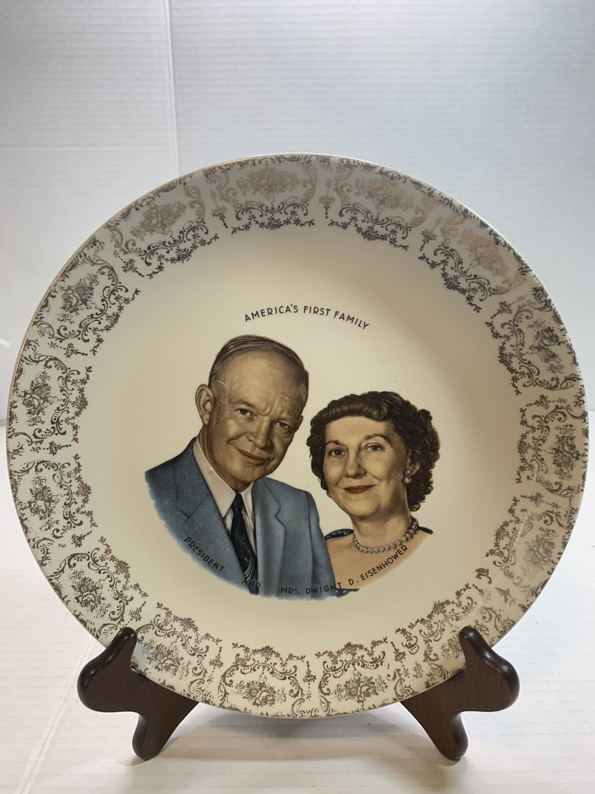 President Dwight & 1st Lady Mamie Eisenhower Plate - "America's First Family"