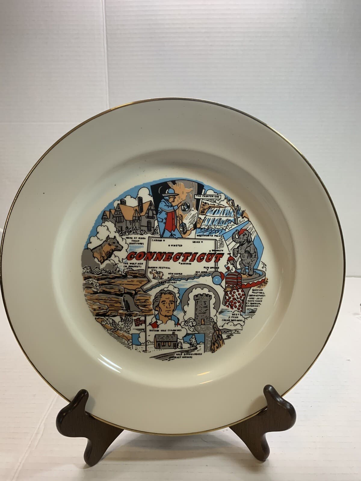 Connecticut Collector Plate Vintage Travel Souvenir 9"