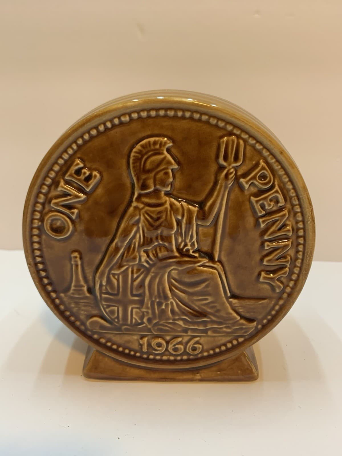 1966 British Large Cent Penny Ceramic Coin Bank Collector Queen Elizabeth II