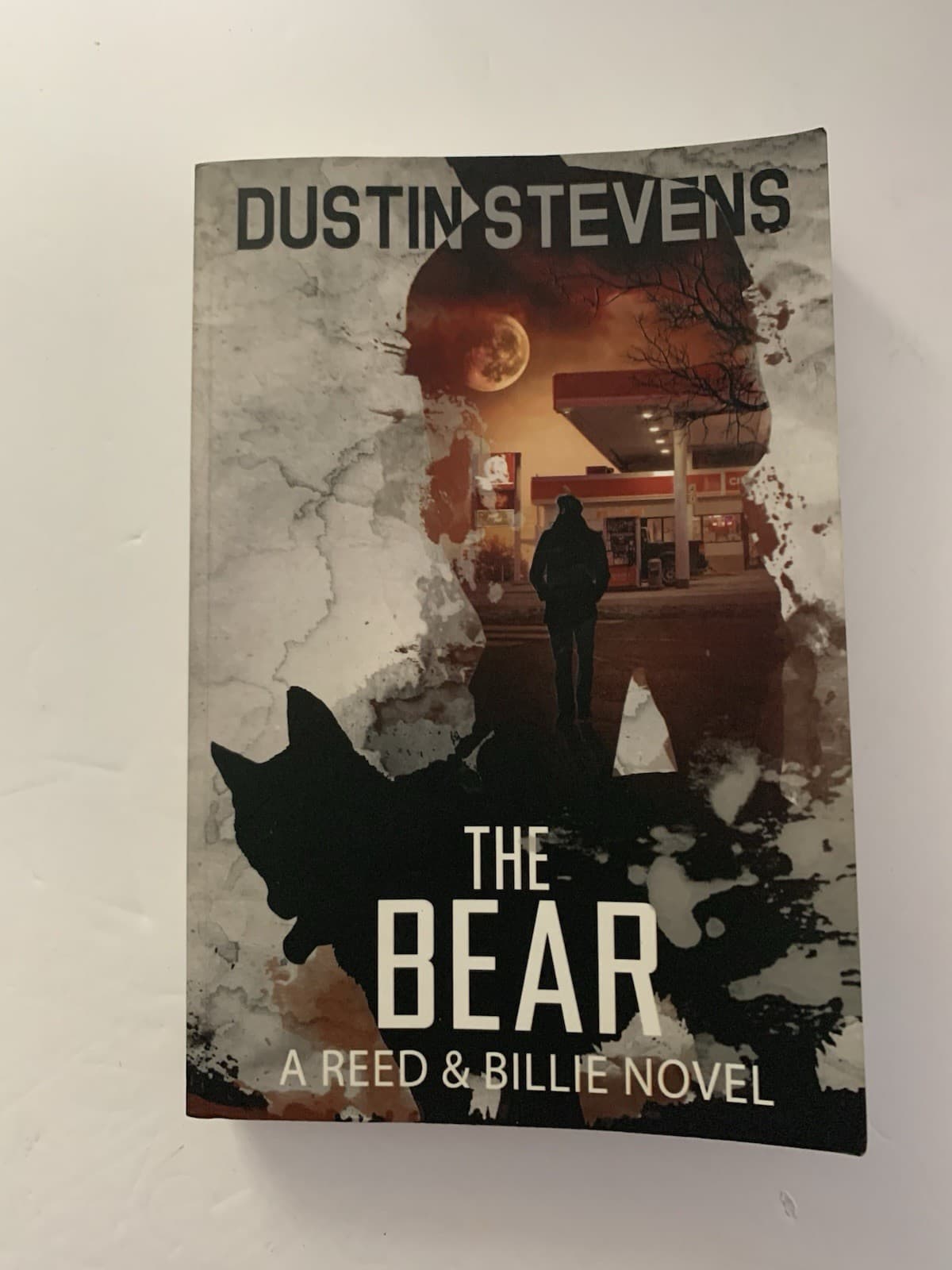 The Bear: A Suspense Thriller by Dustin Stevens: Pre Owned