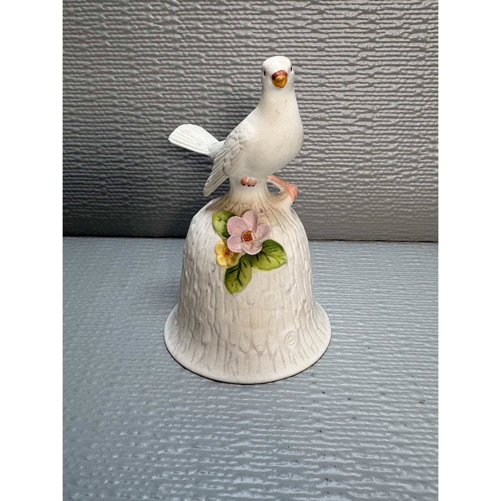 Towle Fine Bone China White Dove Bird Figurine Bell Floral Tree Stump 4.5 Inch