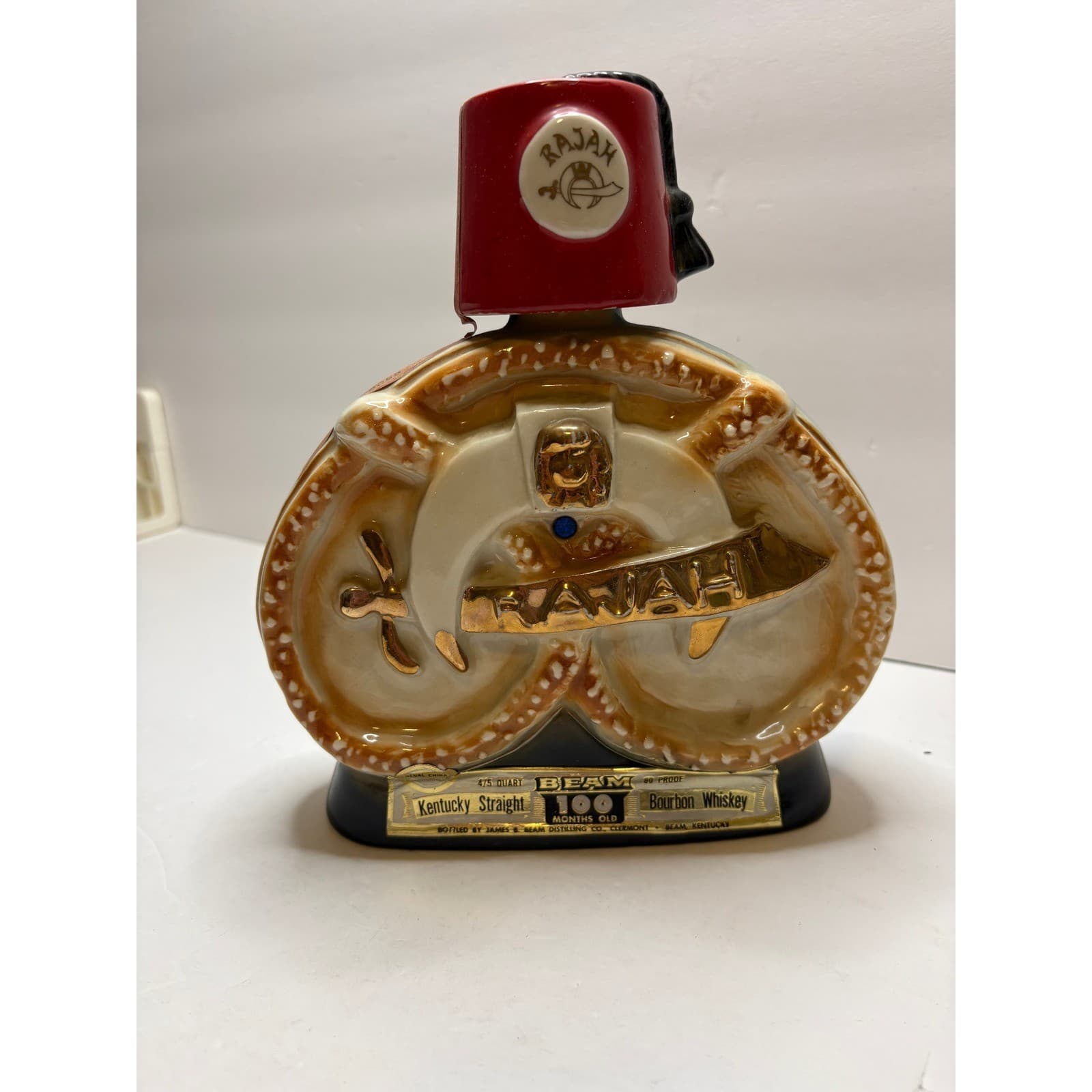 Vintage 1977 Jim Beam Rajah Pretzel Bowl Reading PA Bourbon Whiskey Decanter