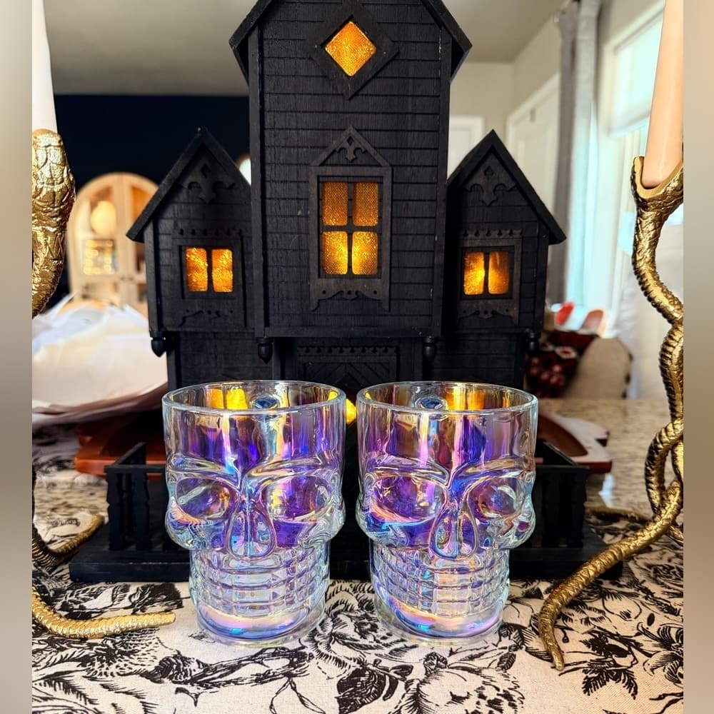 Skull Iridescent Set of 2 Mugs NEW Pair