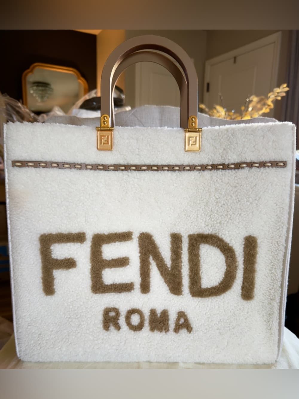 FENDI SHEARLING SUNSHINE MEDIUM TOTE BAG SHOULDER STRAP (LIMITED EDITION)
