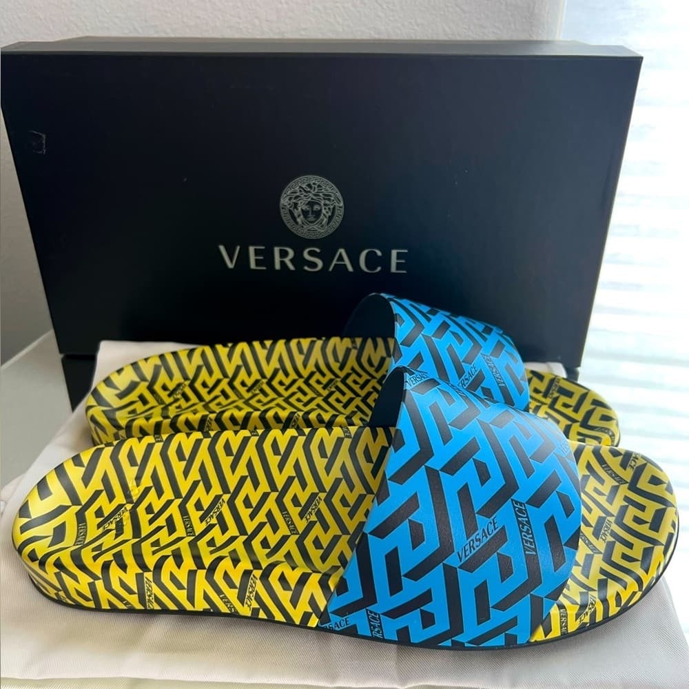 Versace La Greca Design Menβs Monogram Pool Slides Beach Sandals EU 45