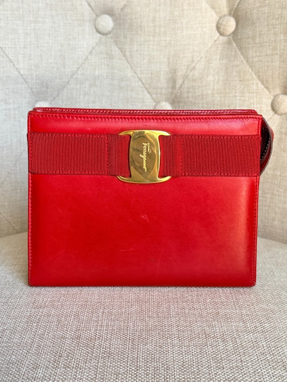 Vintage Salvatore Ferragamo Vara Bow Mini Vanity Case Red Leather Gold Hardware