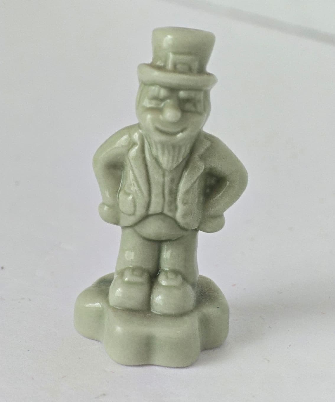 Vintage Wade Whimsies Red Rose Tea Miniature Leprechaun Calendar Series