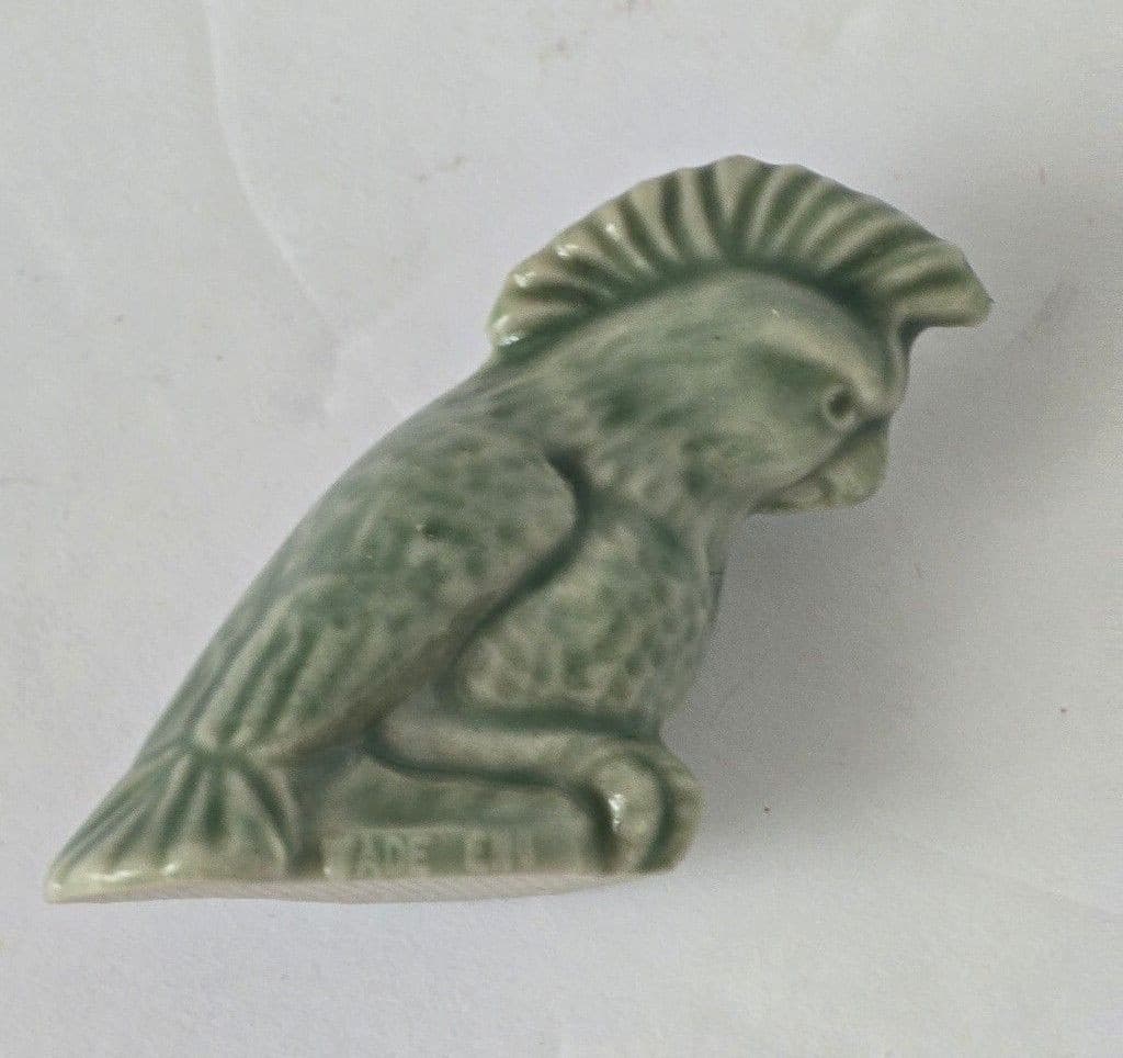 Vintage Wade Whimsies Cockatoo Figurine Red Rose Tea US Series 2 Green Ceramic