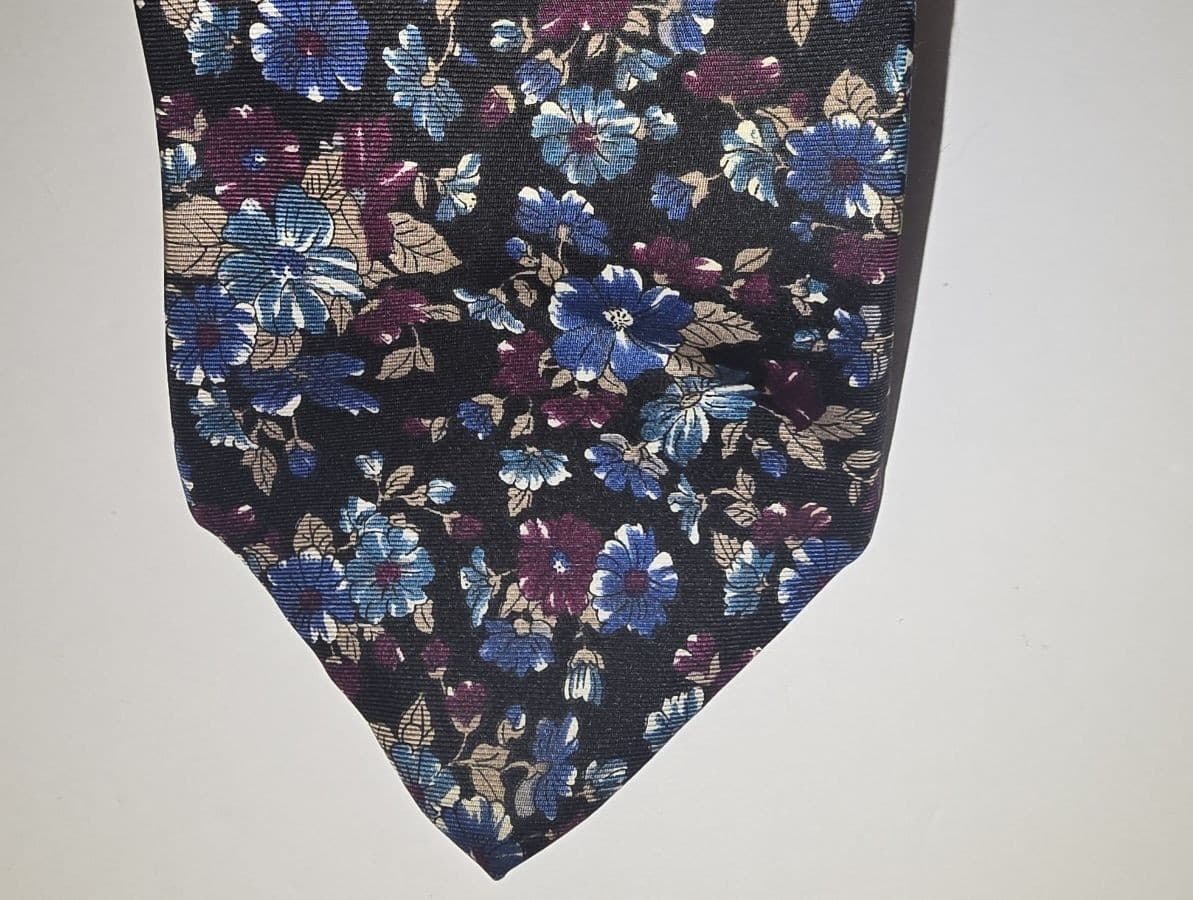Vintage Bert Pulitzer Silk Tie Floral Pattern Era 1970s/1980s Width 3.75-4"