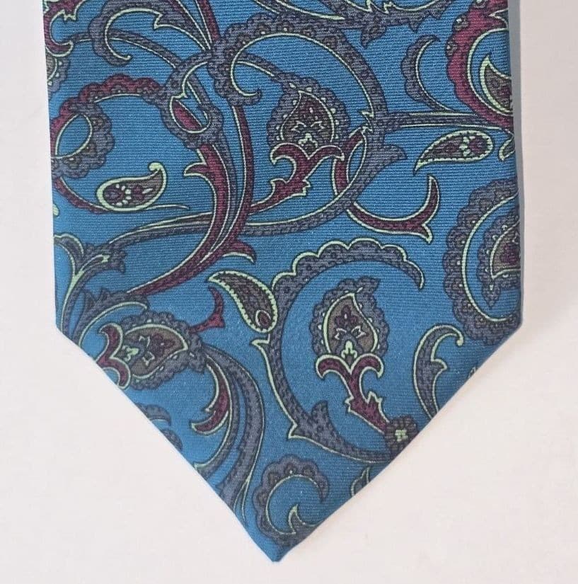 Vintage Hathaway Silk Teal Blue Magenta Red Classic Paisley Made in USA Necktie