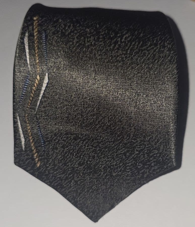 Pierre Cardin Vintage 100% Silk Grey Wavy Retro Geometric Necktie