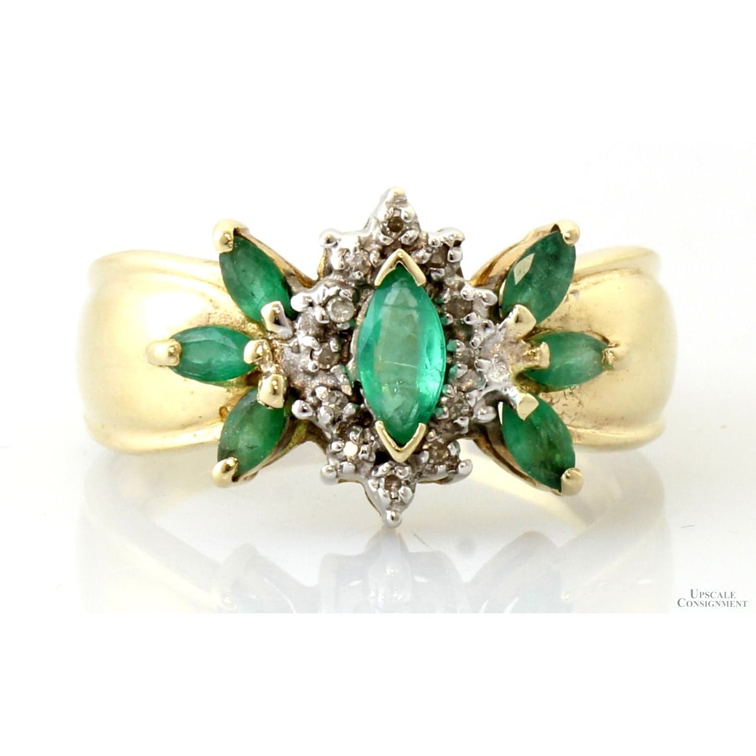 10K Gold Natural Emerald & Diamond Floral Cluster Ring - Size 7.75