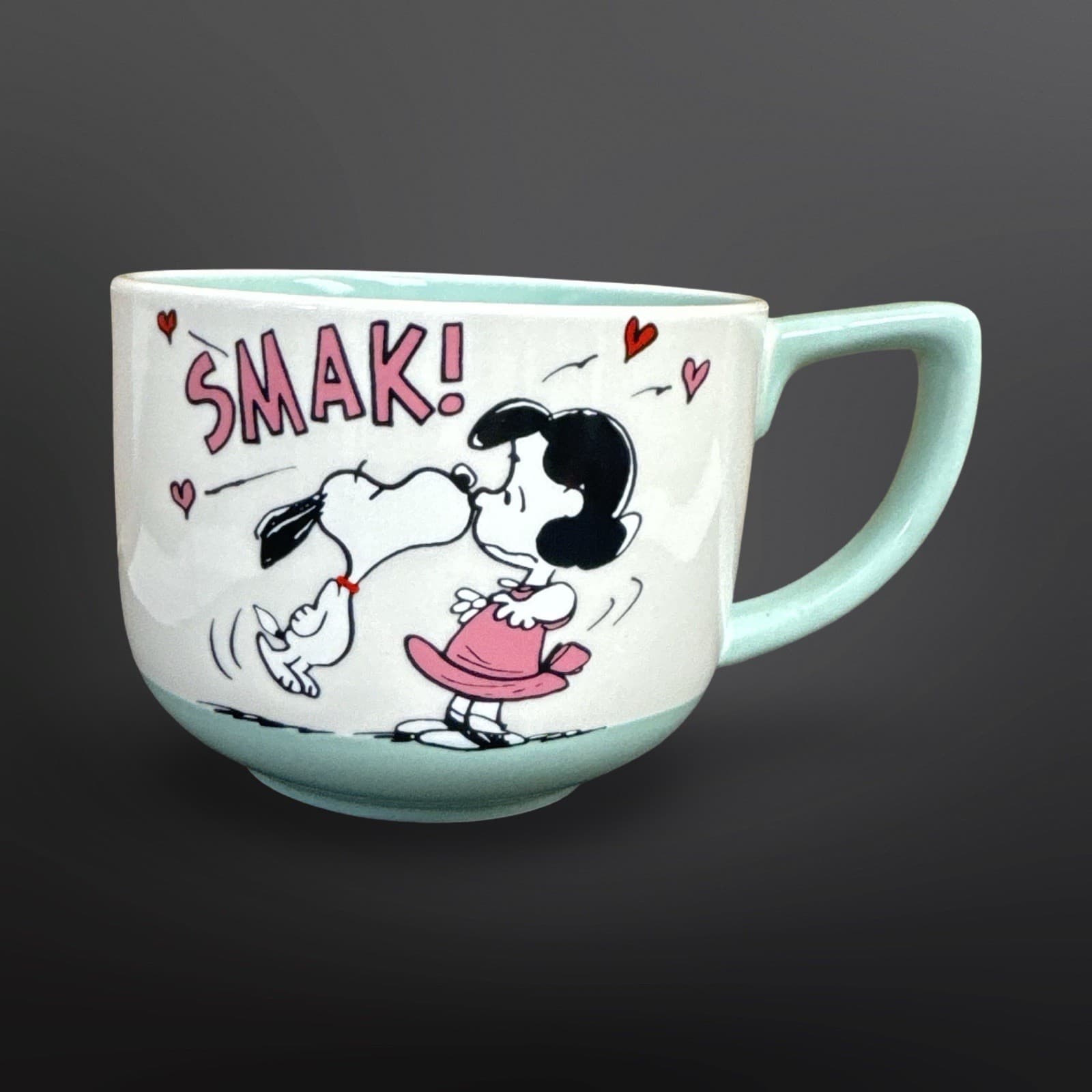 Hallmark Peanuts Snoopy Lucy Kiss Smak Valentines Coffee Mug 2023 Large 20 oz