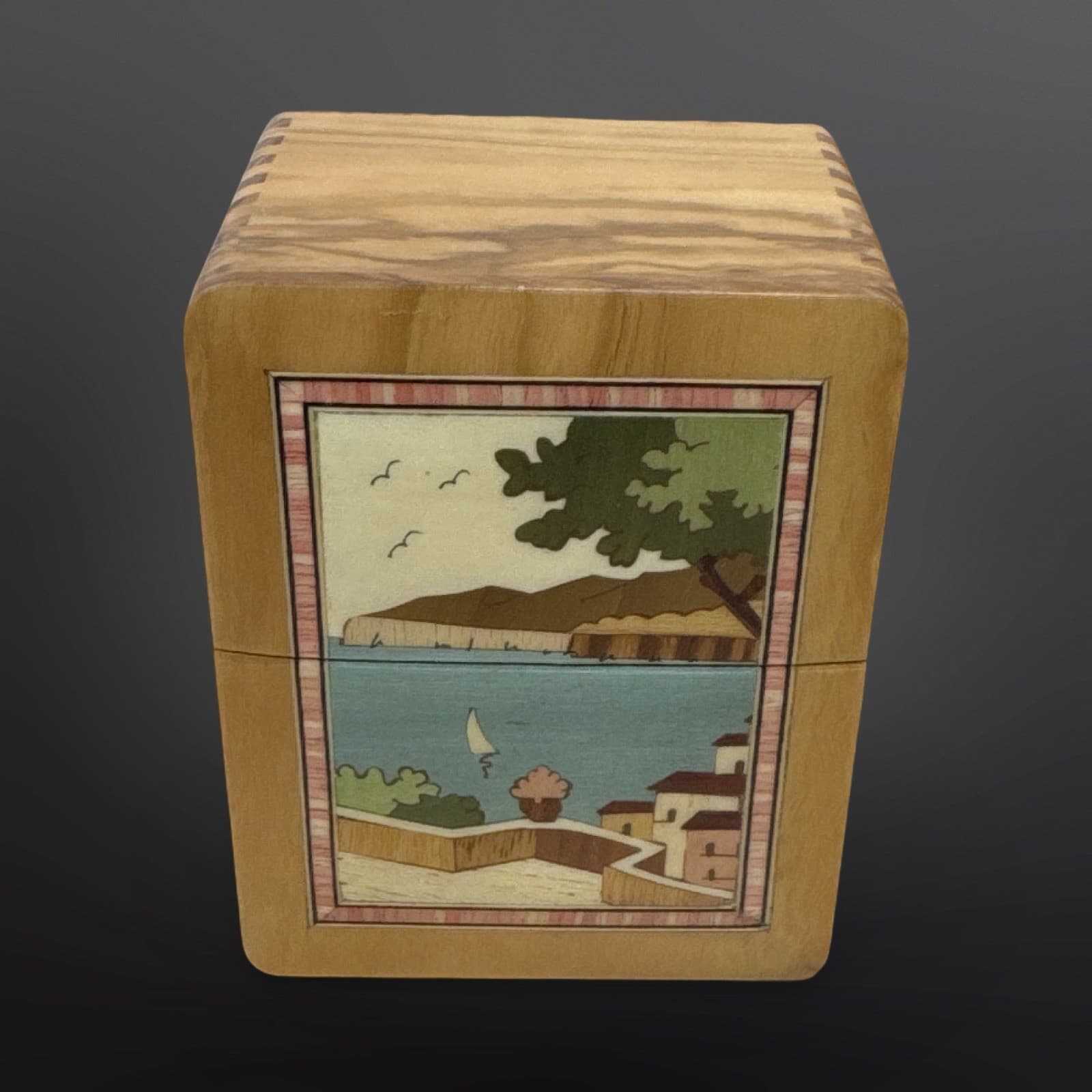 Vtg Landolfi Luigi Sorrento Italy Hand Made Wooden Marquetry Box Playing Cards