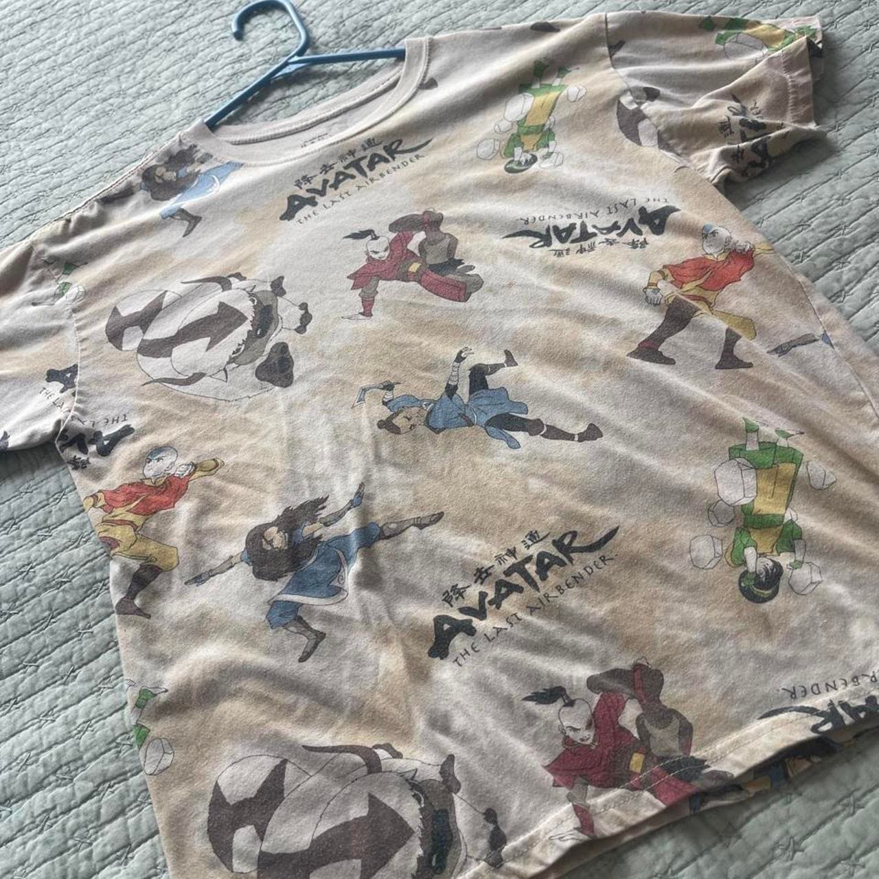 Nickelodeon Avatar: The Last Airbender Graphic T-Shirt Medium