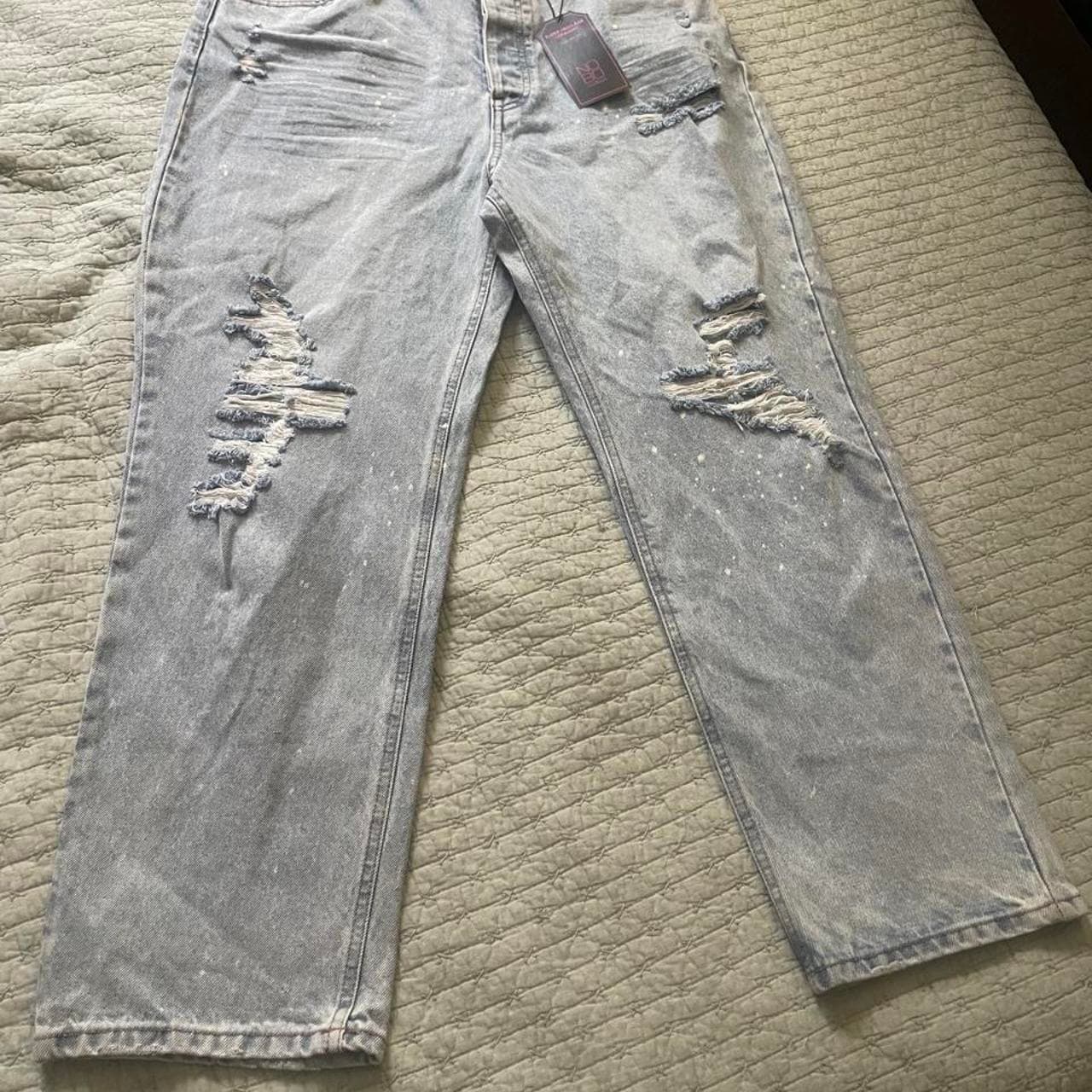 No Boundaries Light Wash Distressed Skinny Jeans NWT