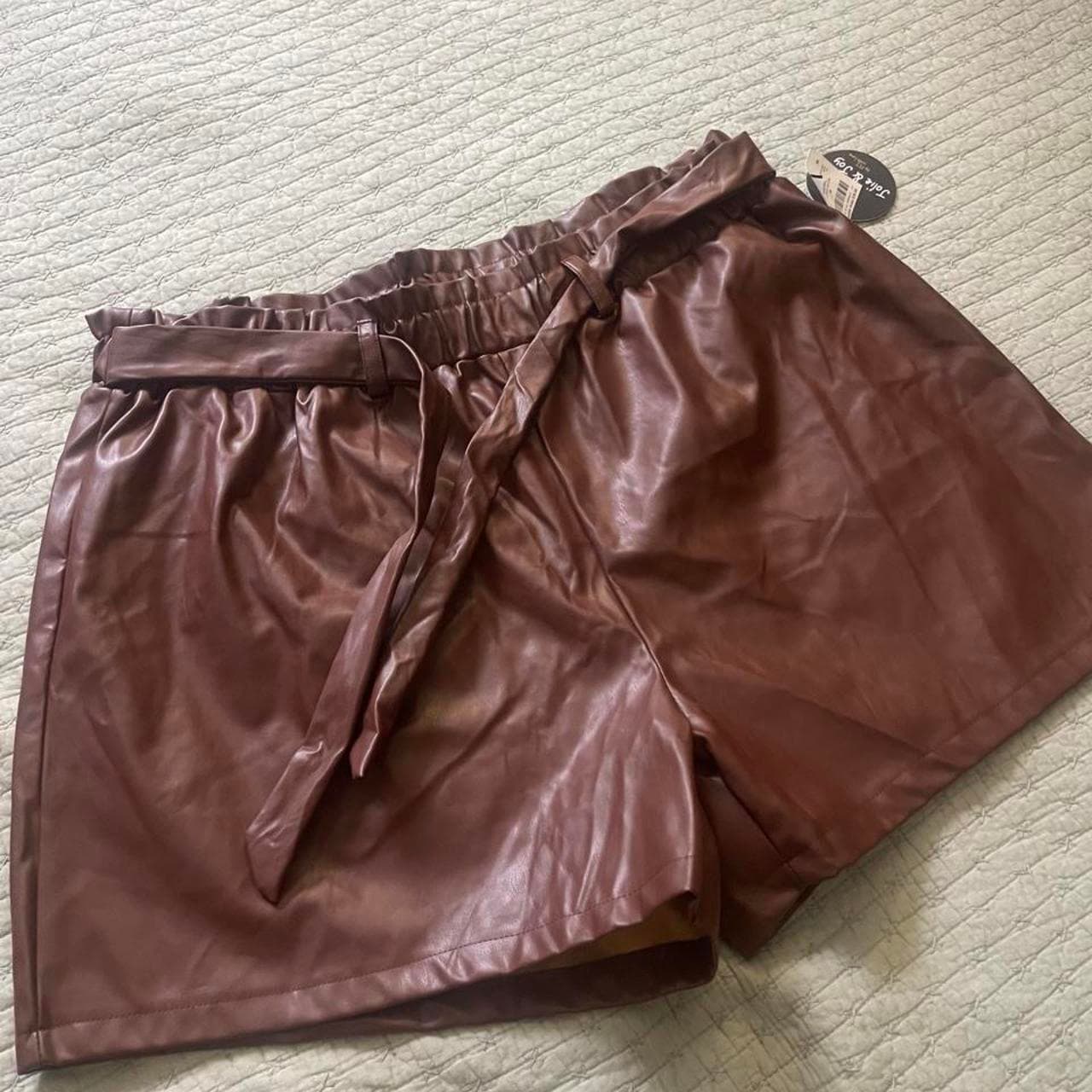 Jolie & Joy brown faux leather shorts with tie waist in a 3XL #fauxleather #tiewaist #brown