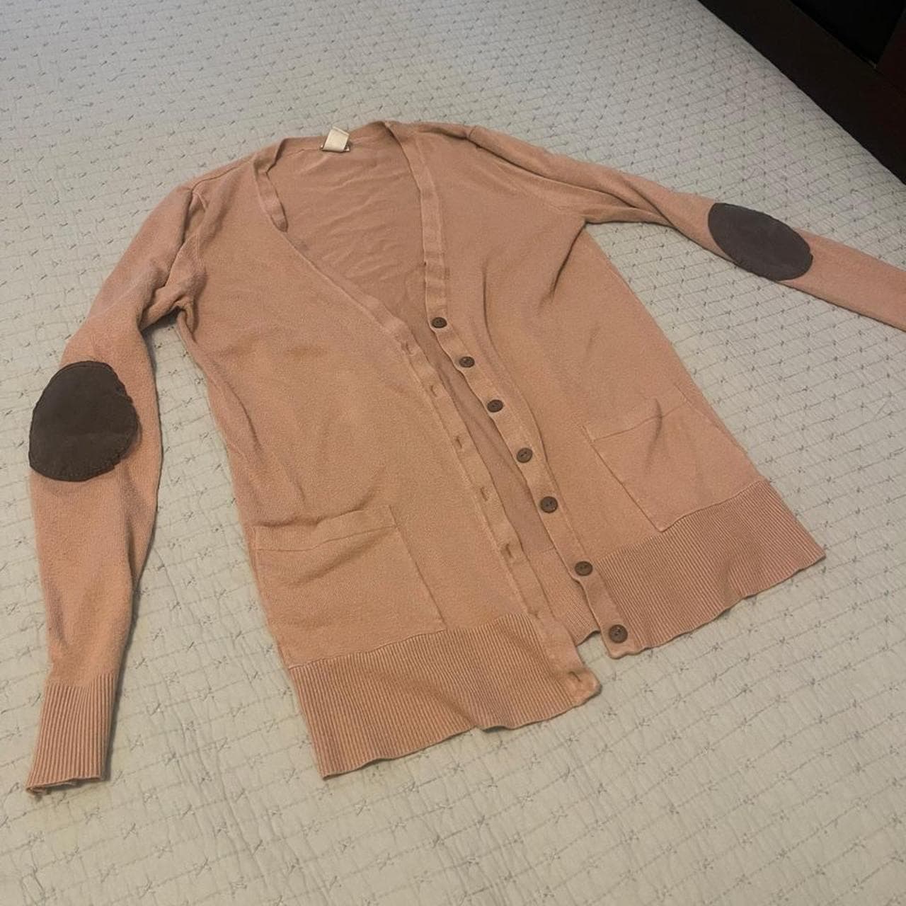 14th & Union cardigan in size M. Pink with brown elbow patches. #cardigan #elbopatches