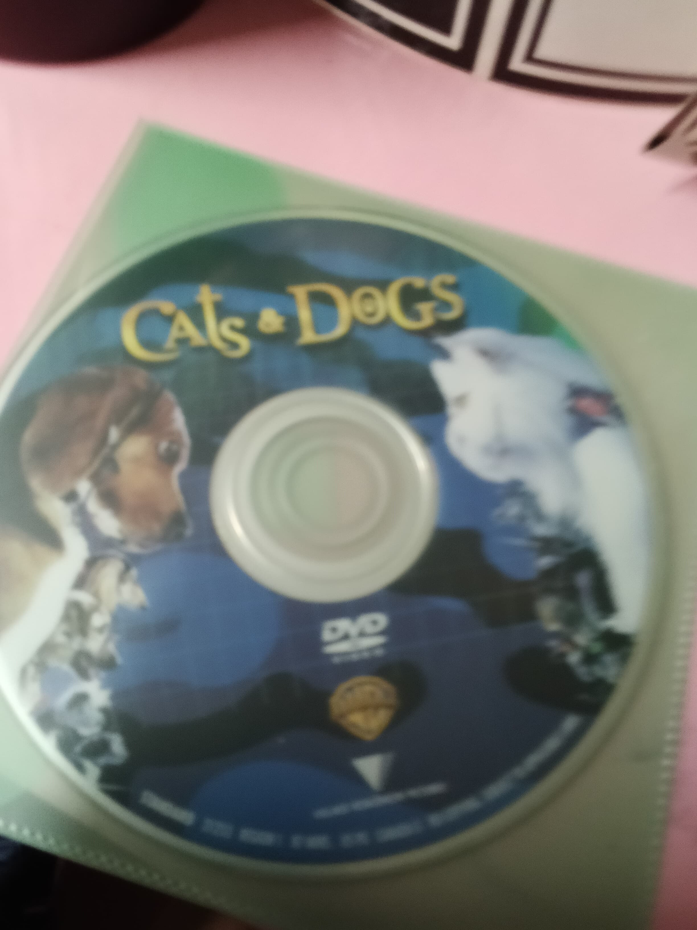 Cats & Dogs DVD by Warner Bros