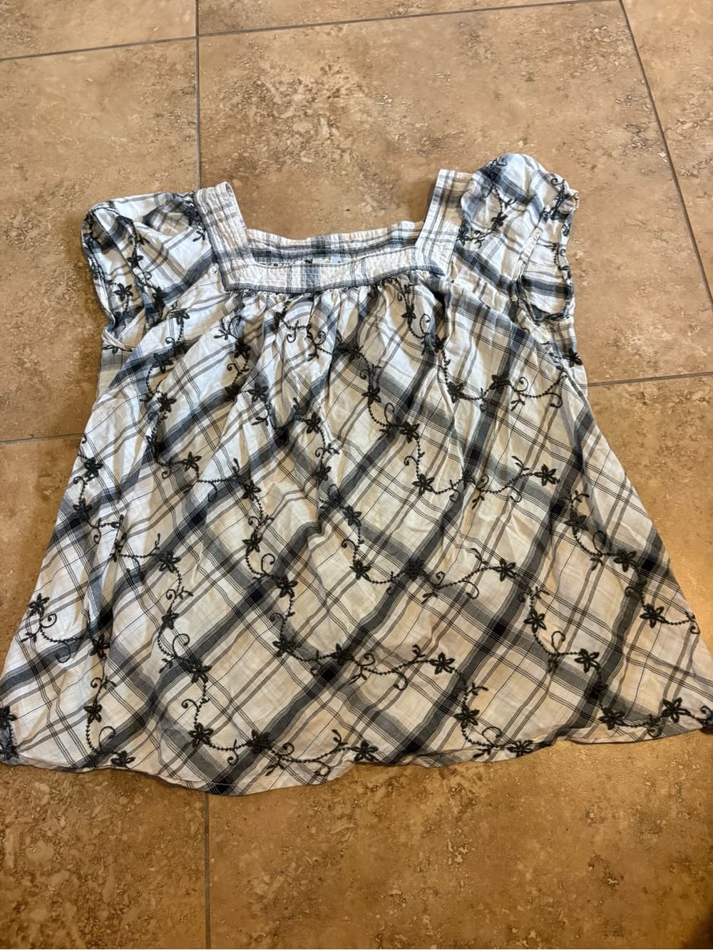 Harve Benard White and Gray Plaid Embroidered Tank Top