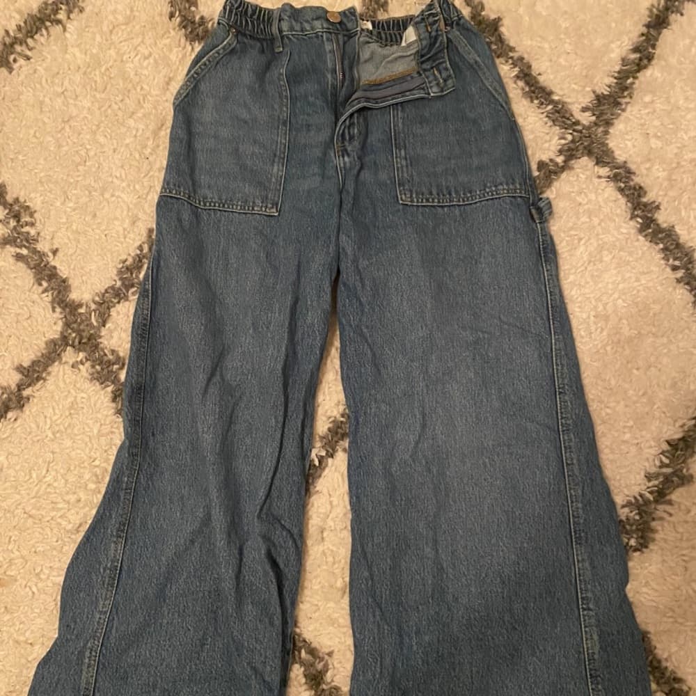 Garage flared pants