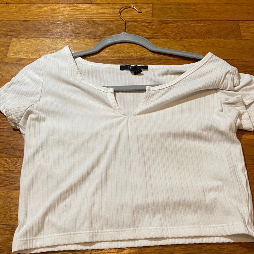Cute cutout tee