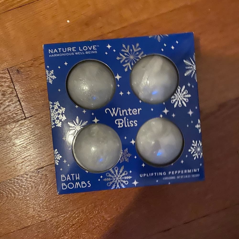 Bath bombs