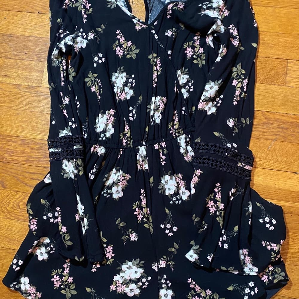 Long sleeve floral romper